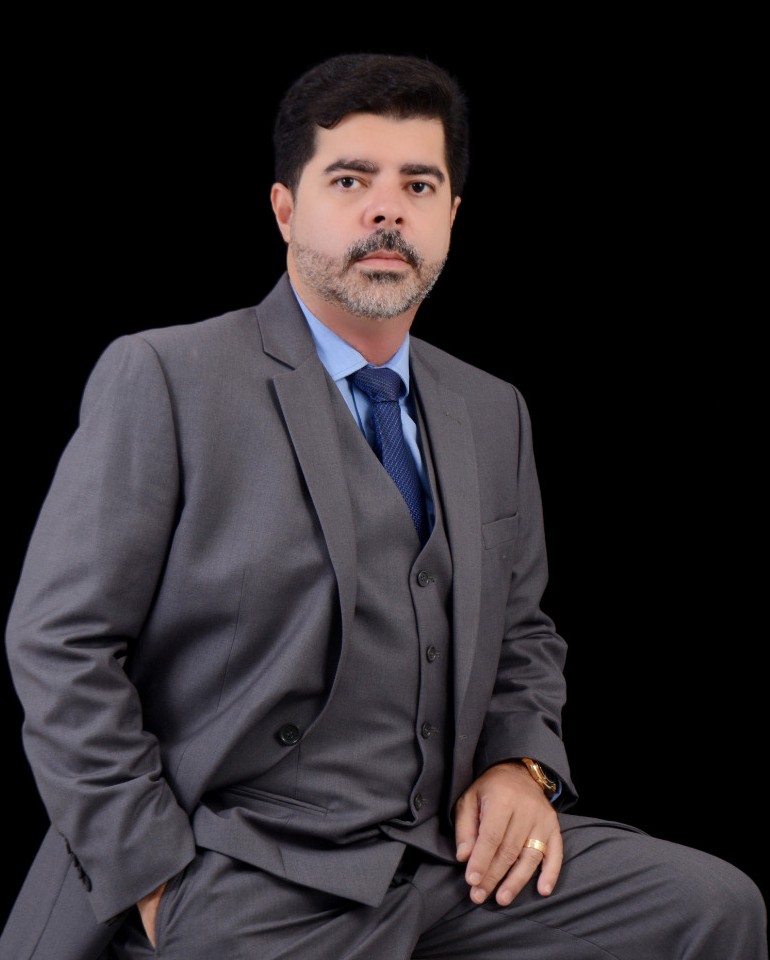 Dr. Amilton Costa Júnior, advogado em João Pessoa